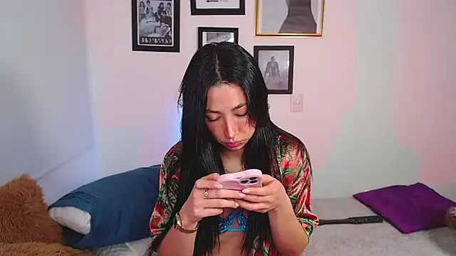 Snapshot of lilyy_evanss chatting on March 2025 11:21:02 PM lilyy evanss online show from March 2025 11:21:02 PM