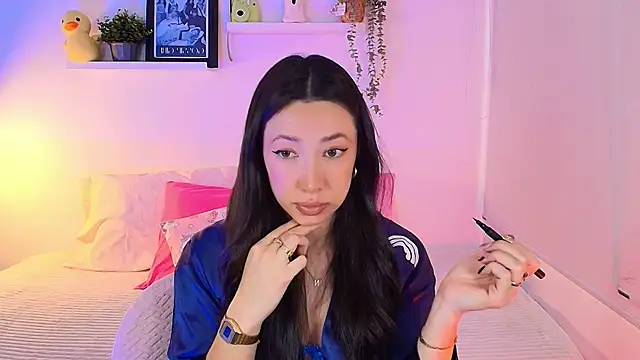 Snapshot of lilyy_evanss chatting on November 2025 09:26:01 PM lilyy evanss online show from November 2025 09:26:01 PM