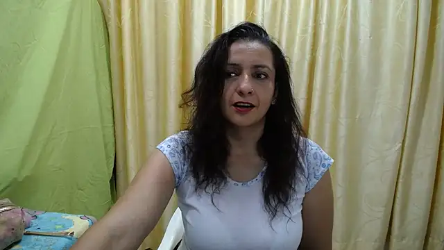 Snapshot of xulay11 chatting on February 2026 04:21:02 AM xulay11 online show from February 2026 04:21:02 AM