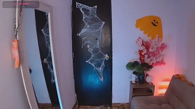 Snapshot of Lucy_Princes chatting on October 2025 07:12:02 AM Lucy Princes online show from October 2025 07:12:02 AM