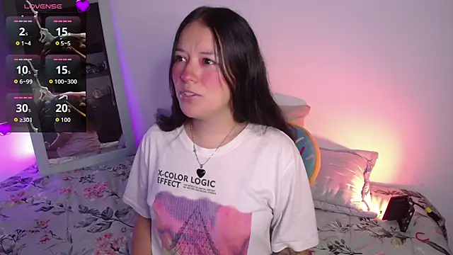 Lexie Thompson10 online show from October 2025 10:43:02 PM