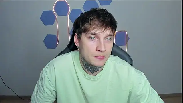 Chris Tyson online show from December 2024 02:17:02 PM