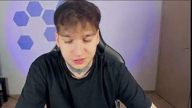 Chris Tyson online show from January 2025 02:22:02 AM