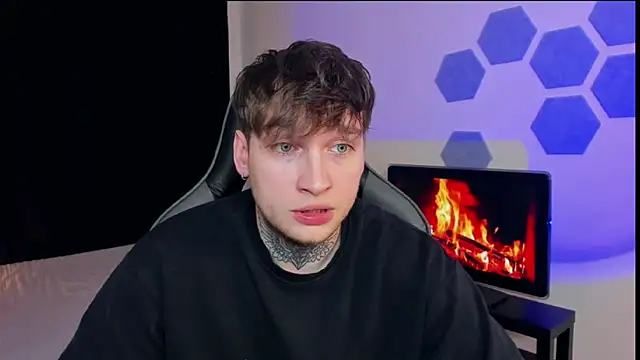 Chris Tyson online show from February 2025 02:14:01 AM