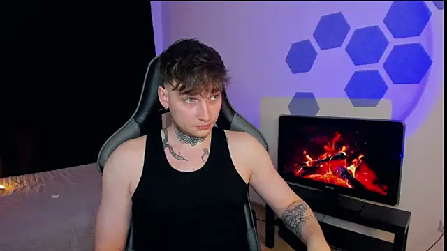 Chris Tyson online show from February 2025 02:15:01 AM