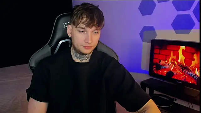 Chris Tyson online show from February 2025 07:59:02 PM