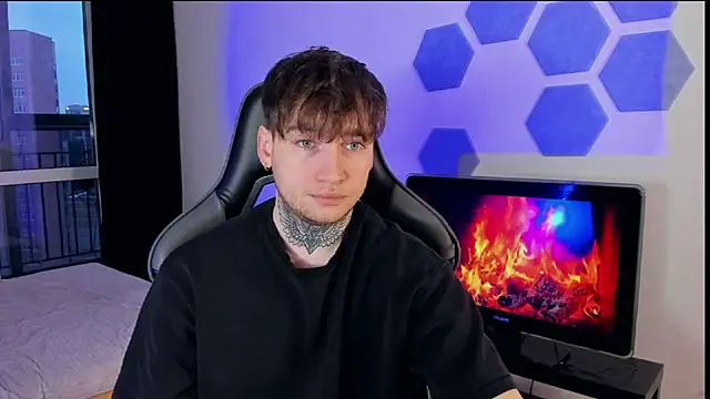 Chris Tyson online show from March 2025 01:43:02 AM