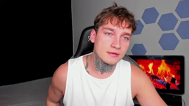 Chris Tyson online show from September 2025 01:51:02 AM