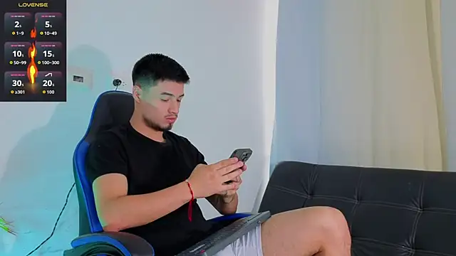 EdwardRoss  online show from January 2026 08:03:02 PM