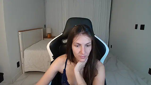 upssnowy online show from May 2026 09:23:01 PM