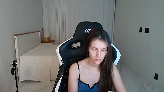 upssnowy online show from June 2026 08:33:01 PM