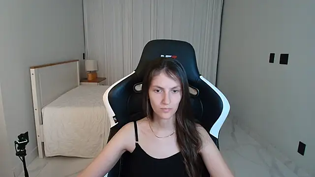 upssnowy online show from July 2026 10:49:02 PM