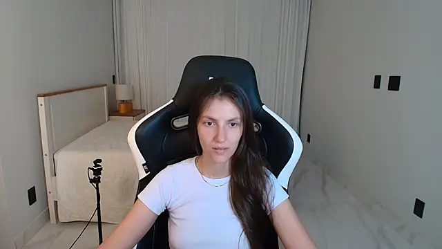 upssnowy online show from July 2026 04:19:01 AM