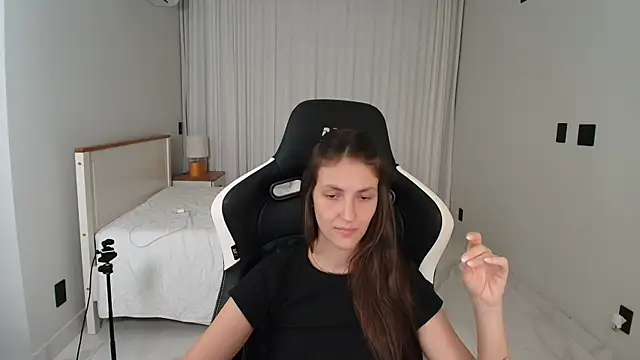 upssnowy online show from August 2026 12:21:01 AM