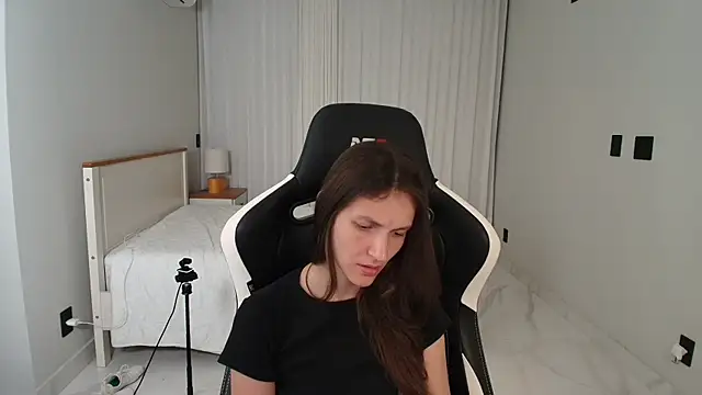 upssnowy online show from August 2026 02:25:01 AM