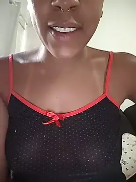 Julia Pretinha online show from January 2026 01:38:02 PM