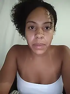 Julia Pretinha online show from February 2026 01:10:02 AM