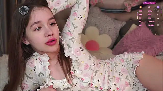 AmiLewis online show from March 2026 01:03:01 AM