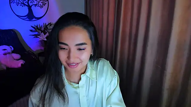 Snapshot of worldofkim chatting on October 2025 09:26:02 AM worldofkim online show from October 2025 09:26:02 AM