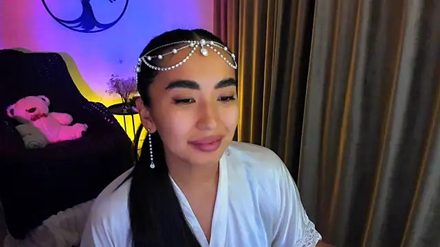 Snapshot of worldofkim chatting on November 2025 08:19:01 PM worldofkim online show from November 2025 08:19:01 PM