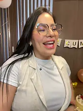 Miah gomez  online show from January 2025 07:04:02 PM