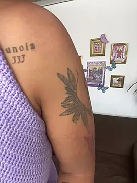 haiiley more online show from February 2025 08:21:01 PM