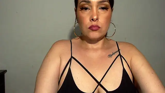 Snapshot of Miss_Agatha chatting on October 2025 02:33:01 AM Miss Agatha online show from October 2025 02:33:01 AM