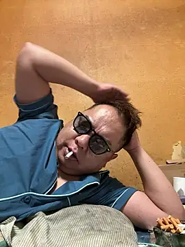 punk0805 online show from May 2026 02:54:01 PM