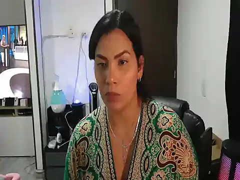 Snapshot of CarolinaRincon chatting on March 2025 09:43:02 PM CarolinaRincon online show from March 2025 09:43:02 PM