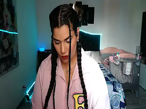 Snapshot of CarolinaRincon chatting on September 2025 06:52:02 PM CarolinaRincon online show from September 2025 06:52:02 PM