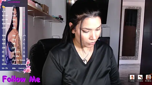 Snapshot of CarolinaRincon chatting on May 2026 08:04:02 PM CarolinaRincon online show from May 2026 08:04:02 PM