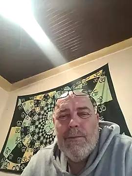 Snapshot of bobosse83 chatting on March 2026 01:53:02 AM bobosse83 online show from March 2026 01:53:02 AM