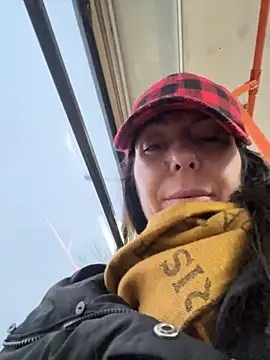 eveangelll online show from November 2025 05:06:01 AM