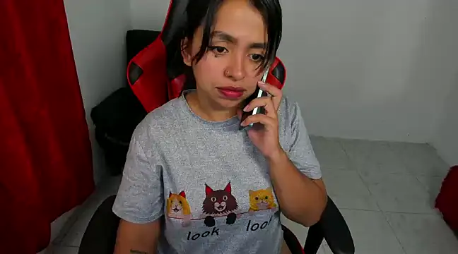 Snapshot of cory_rose chatting on February 2025 03:22:01 AM cory rose online show from February 2025 03:22:01 AM