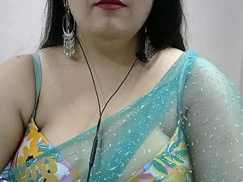 Snapshot of Shruti_139 chatting on October 2025 07:14:01 PM Shruti 139 online show from October 2025 07:14:01 PM