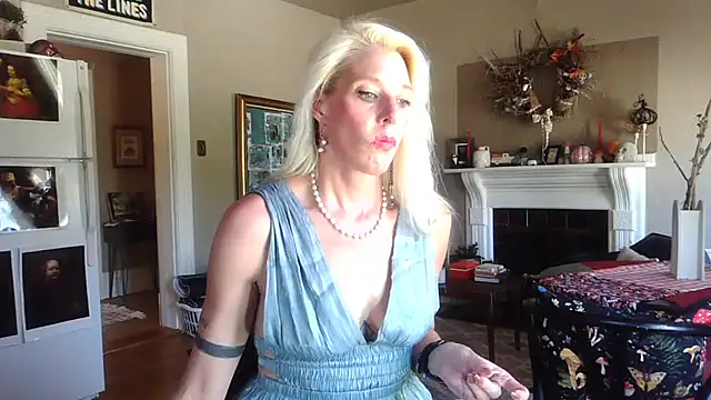 Glamazonx online show from October 2025 07:59:01 PM