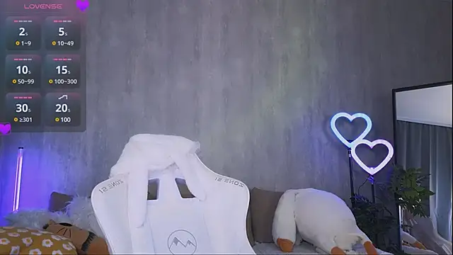 Britney Lynch online show from March 2025 01:11:02 AM