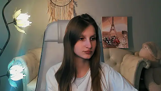 EllaHorton online show from March 2025 12:47:02 PM