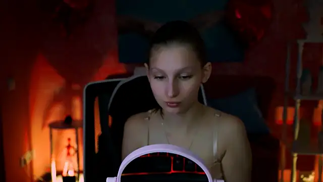 EllaHorton online show from March 2025 05:39:01 AM