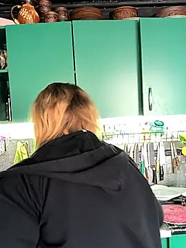 jusichka online show from April 2026 07:42:01 AM