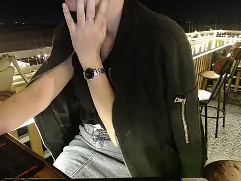 Snapshot of Fiola-Ly chatting on January 2025 05:32:01 PM Fiola-Ly online show from January 2025 05:32:01 PM