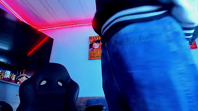 Snapshot of Drako_Lamar chatting on December 2025 01:27:02 PM Drako Lamar online show from December 2025 01:27:02 PM