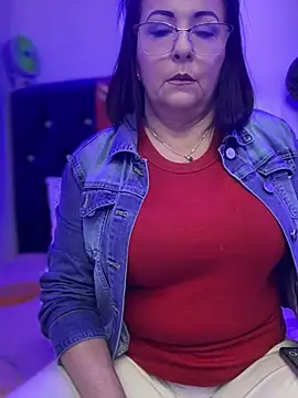 Snapshot of PaulinaSanders_X chatting on January 2025 06:16:01 PM PaulinaSanders X online show from January 2025 06:16:01 PM