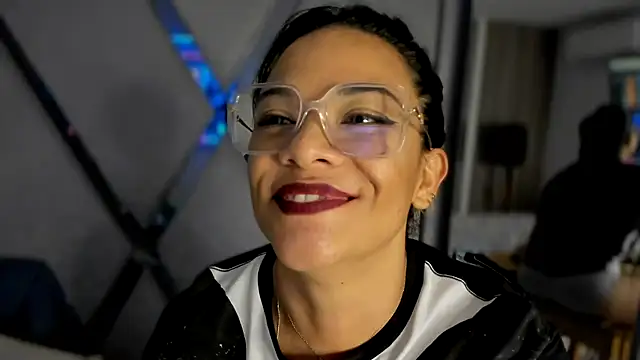 paula daniela1 online show from February 2025 02:15:01 AM