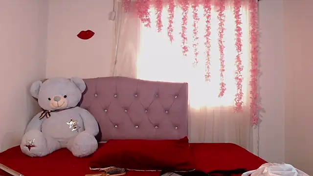 Alleanys Cristal online show from March 2025 02:16:01 PM