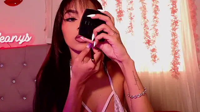 Alleanys Cristal online show from September 2025 02:49:02 PM