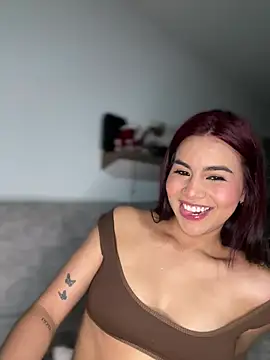 Snapshot of Zarah_Blare chatting on January 2025 01:41:01 AM Zarah Blare online show from January 2025 01:41:01 AM