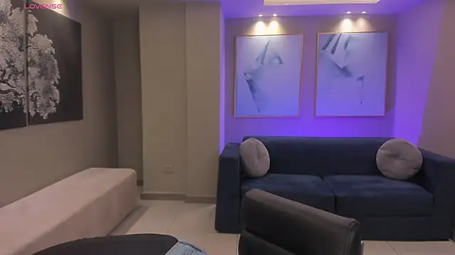 EloisaOlivero online show from October 2025 06:21:01 PM