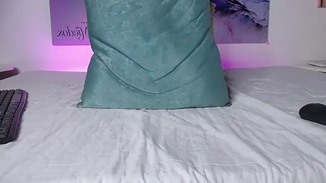 Snapshot of Benjamingrey@xh chatting on November 2025 08:09:01 PM Benjamingreyxh online show from November 2025 08:09:01 PM