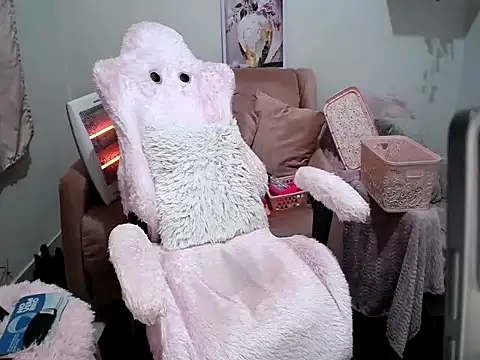 Snapshot of Irresistible24 chatting on September 2025 08:59:02 AM Irresistible24 online show from September 2025 08:59:02 AM